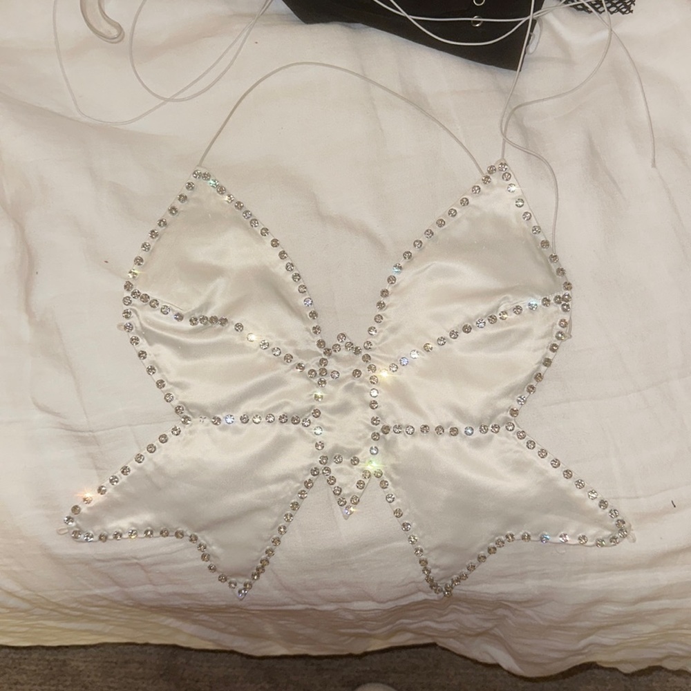 Butterfly top
